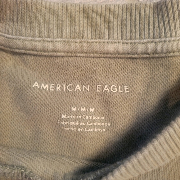American Eagle green crop t-shirt,  size medium - Picture 2 of 3